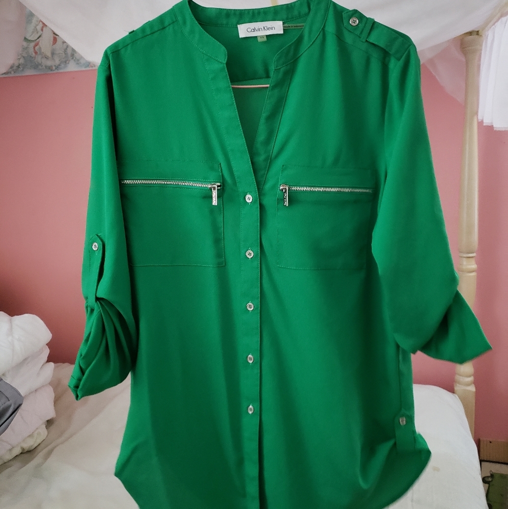 Button down blouse - Picture 2 of 3